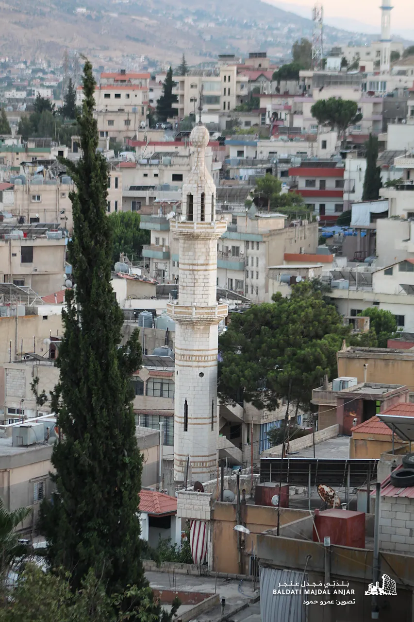 مئذنة مسجد عمر بن الخطاب بين البيوت