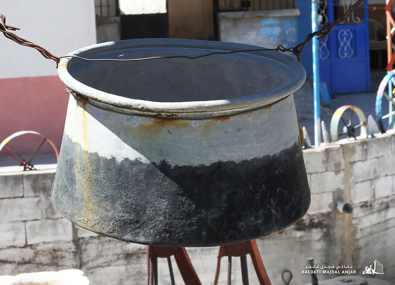 قدر قديم