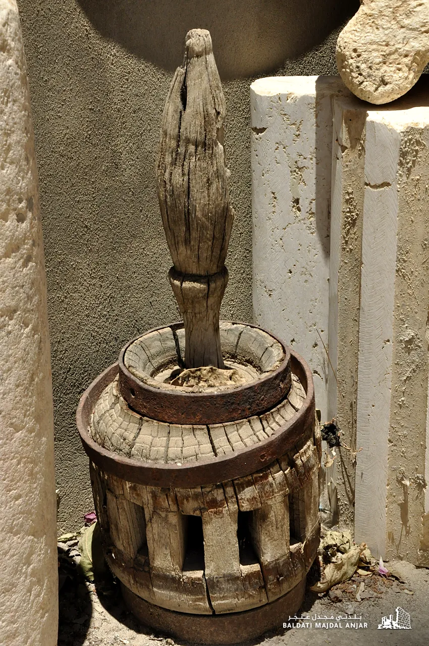 برميل خشبي قديم